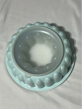 Tupperware 9" Vintage Light Blue Jello Mold 1202-6 With Lid‎ 1203-4 and Insert